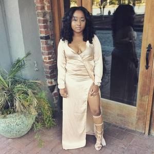 Meet your Posher, Alexis